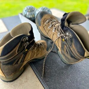 These hiking boots have been with me for the long haul..